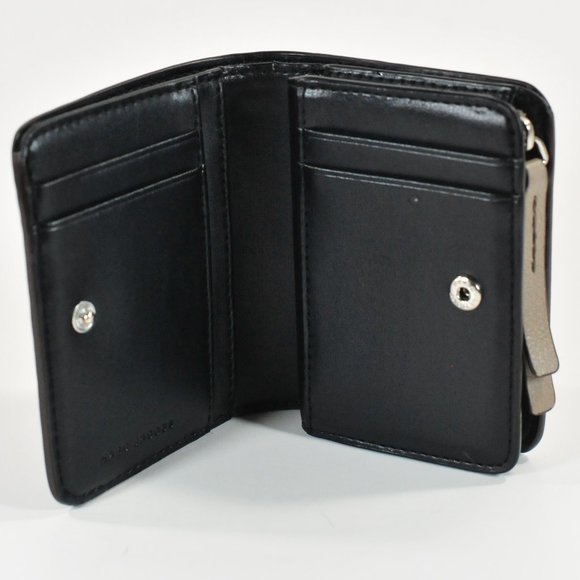 Marc Jacobs Mink Beige Bifold wallet - Picture 9 of 10